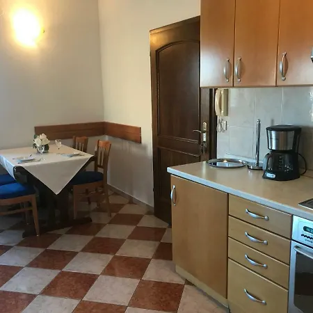 Amado/lozic Apartamento Zadar