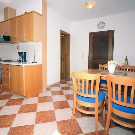 Amado/lozic Apartamento Zadar