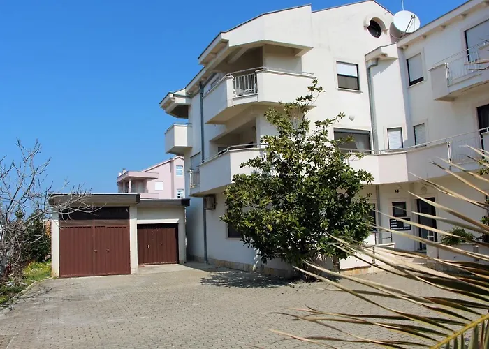 Amado/lozic Apartment Zadar