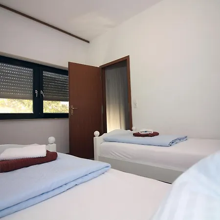 Amado/lozic Apartman *