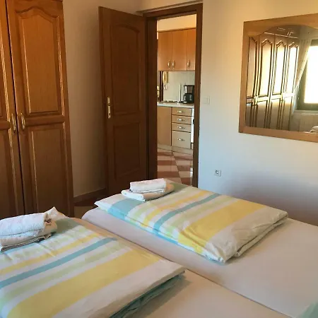 Amado/lozic Apartman Zára